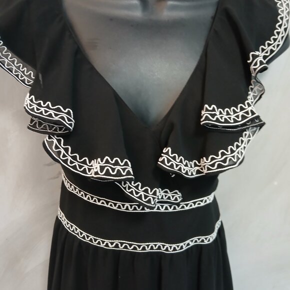 Emmelee Sheer Ruffle Dress - Picture 7 of 8